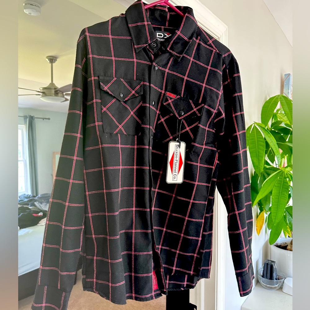 Dixxon “Redline”. Size: S. Excellent condition. Includes tag/Sticker.